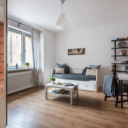 Marszalkowska 83 - Bezplatny Parking - Free Parking - W Pelni Wyposazona Kuchnia - 500m Do Dworca Centralnego - Okna Od Strony Dziedzinca - Wifi - Smart Tv Apartamento *